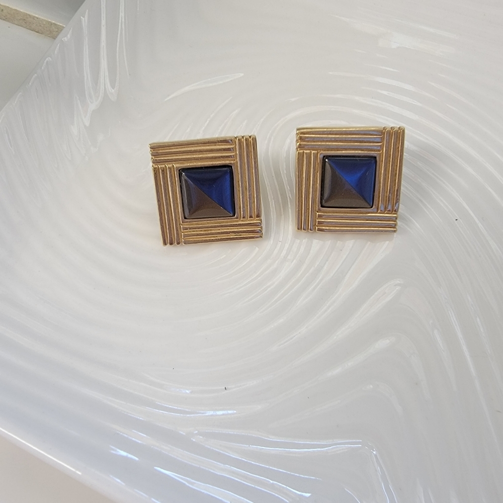 Beautiful Blue & Gold Vintage Earrings